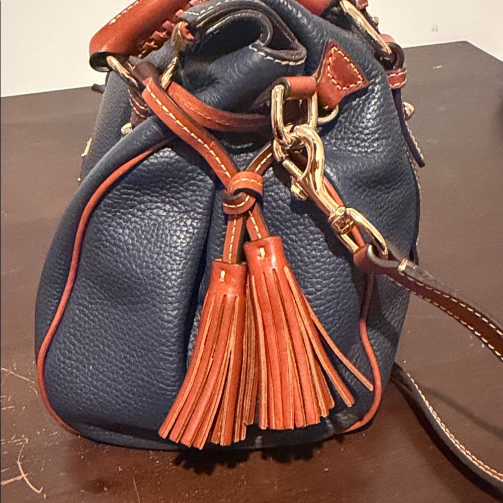 Dooney & Bourke Large Navy Pebble Grain Satchel EUC - Picture 5 of 13